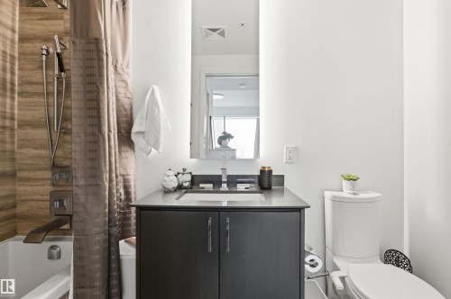 #2603 10360 102 St Nw, Edmonton, AB - Indoor Photo Showing Bathroom