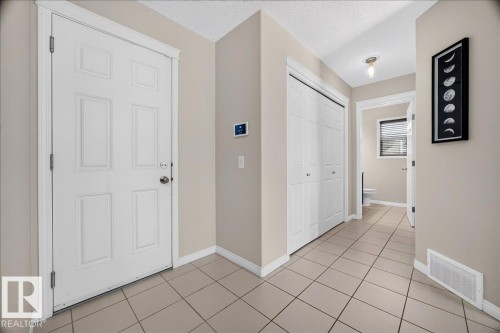 18069 89 Street Nw, Edmonton, AB - Indoor Photo Showing Other Room