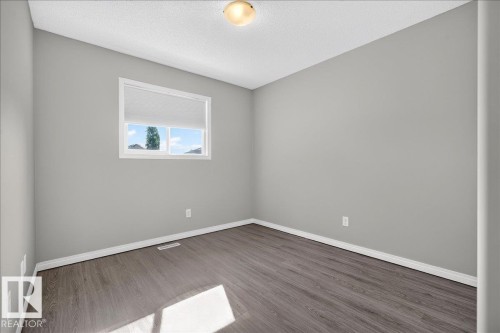 18069 89 Street Nw, Edmonton, AB - Indoor Photo Showing Other Room