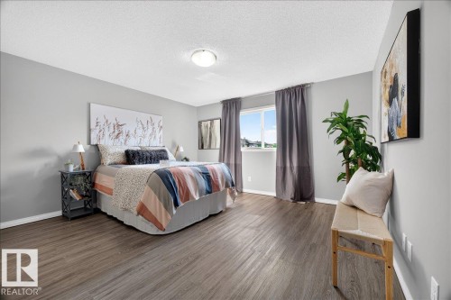 18069 89 Street Nw, Edmonton, AB - Indoor Photo Showing Bedroom