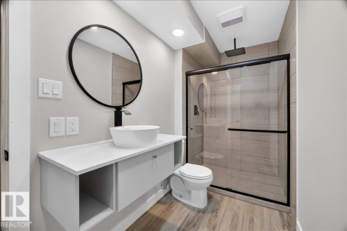 18069 89 Street Nw, Edmonton, AB - Indoor Photo Showing Bathroom