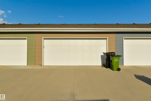 2617 Maple Way Nw, Edmonton, AB - Outdoor With Exterior