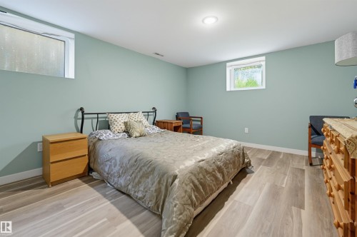 11502 127 Street Nw, Edmonton, AB - Indoor Photo Showing Bedroom