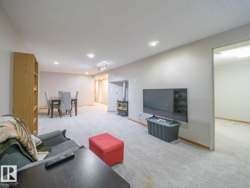 37 Springfield Crescent, St. Albert, AB - Indoor