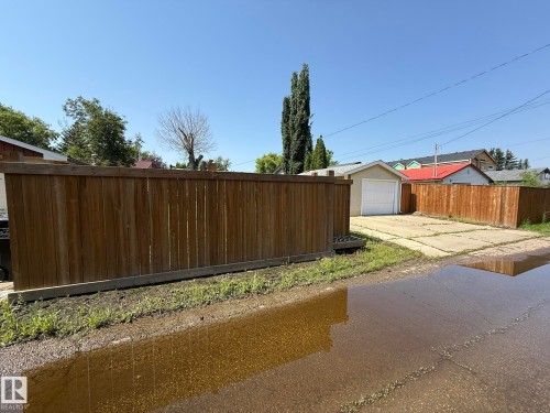 10837 155 Street Nw, Edmonton, AB - Outdoor
