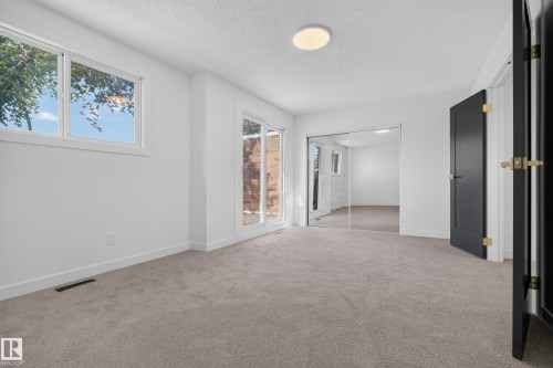 3320 130A Avenue Nw, Edmonton, AB - Indoor Photo Showing Other Room