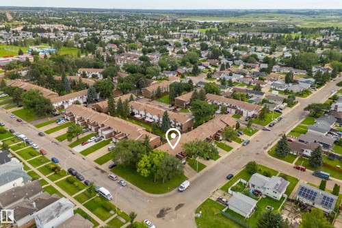 3320 130A Avenue Nw, Edmonton, AB - Outdoor With View