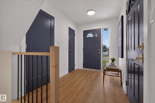 3320 130A Avenue Nw, Edmonton, AB - Indoor Photo Showing Other Room
