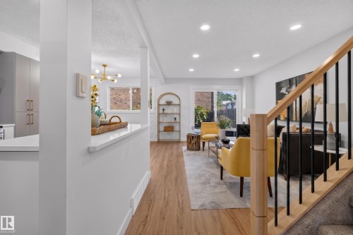 3320 130A Avenue Nw, Edmonton, AB - Indoor Photo Showing Other Room