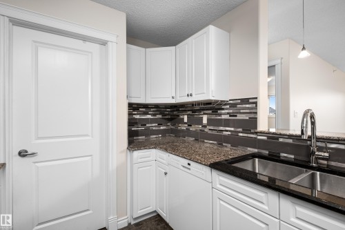 #408A 6 Spruce Ridge Dr, Spruce Grove, AB - Indoor Photo Showing Kitchen With Double Sink