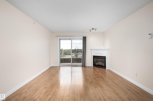#408A 6 Spruce Ridge Dr, Spruce Grove, AB - Indoor Photo Showing Living Room With Fireplace