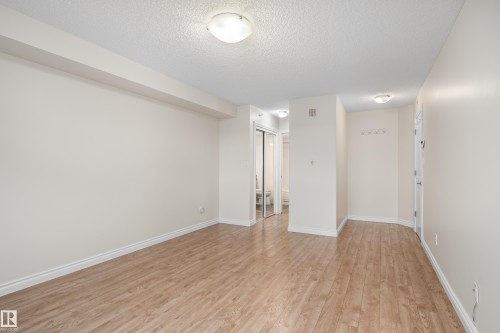 #408A 6 Spruce Ridge Dr, Spruce Grove, AB - Indoor Photo Showing Other Room