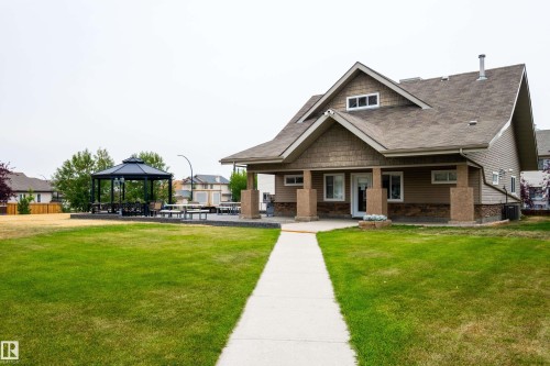 #408A 6 Spruce Ridge Dr, Spruce Grove, AB - Outdoor With Facade