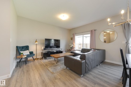 9932 223 Street Nw, Edmonton, AB - Indoor Photo Showing Living Room
