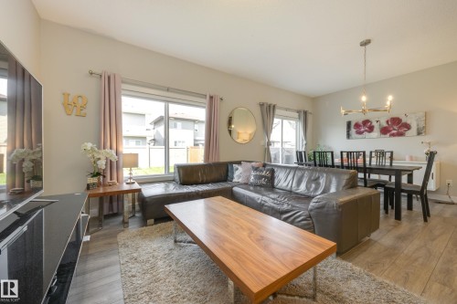 9932 223 Street Nw, Edmonton, AB - Indoor Photo Showing Living Room