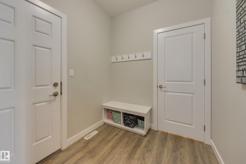 9932 223 Street Nw, Edmonton, AB - Indoor Photo Showing Other Room