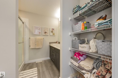 9932 223 Street Nw, Edmonton, AB - Indoor Photo Showing Other Room