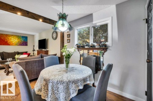 216 Greenwood Drive, Spruce Grove, AB - Indoor Photo Showing Dining Room