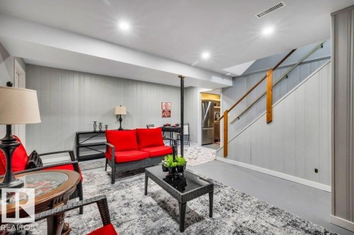 216 Greenwood Drive, Spruce Grove, AB - Indoor