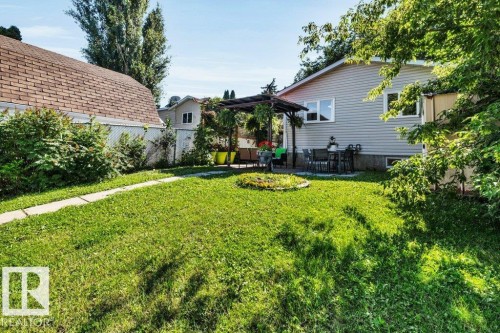 216 Greenwood Drive, Spruce Grove, AB - Outdoor