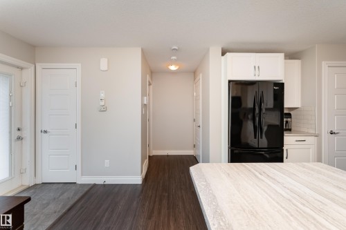 2338 Glenridding Boulevard Sw, Edmonton, AB - Indoor