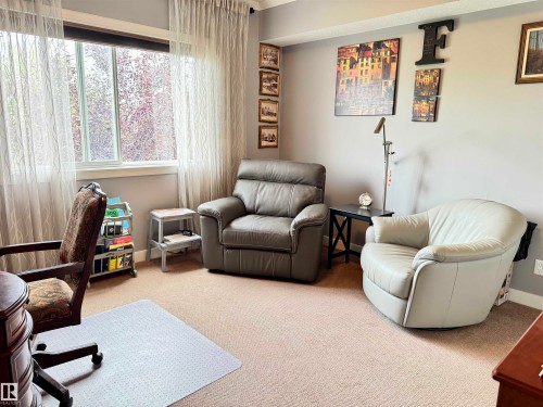 #304 100 Crystal Ln, Sherwood Park, AB - Indoor
