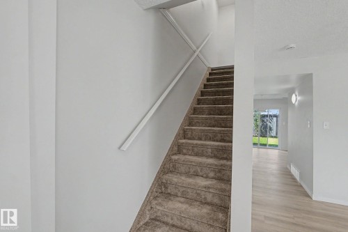 #152 180 Bridgeport Bv, Leduc, AB - Indoor Photo Showing Other Room