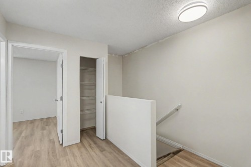 #152 180 Bridgeport Bv, Leduc, AB - Indoor Photo Showing Other Room