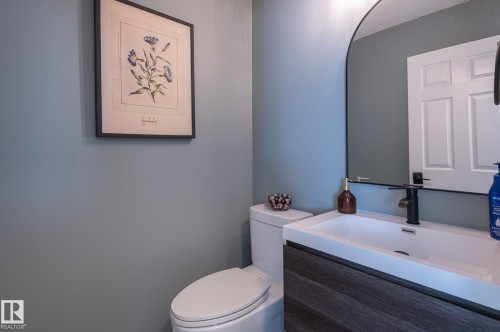 11515 125 Street Nw, Edmonton, AB - Indoor Photo Showing Bathroom