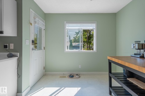 11515 125 Street Nw, Edmonton, AB - Indoor