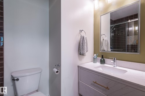 11515 125 Street Nw, Edmonton, AB - Indoor Photo Showing Bathroom