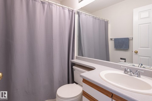 11515 125 Street Nw, Edmonton, AB - Indoor Photo Showing Bathroom