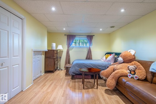 11515 125 Street Nw, Edmonton, AB - Indoor Photo Showing Bedroom