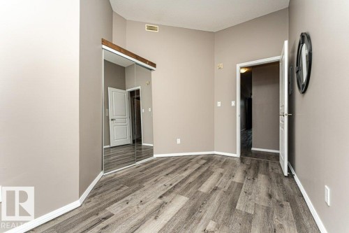 #404 10531 117 St Nw, Edmonton, AB - Indoor Photo Showing Other Room