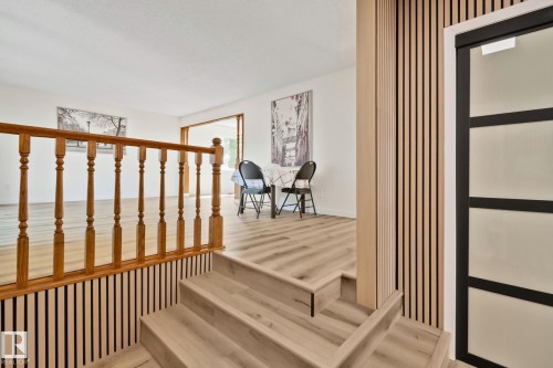10619 35 Avenue Nw, Edmonton, AB - Indoor Photo Showing Other Room