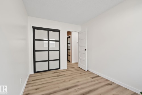 10619 35 Avenue Nw, Edmonton, AB - Indoor Photo Showing Other Room