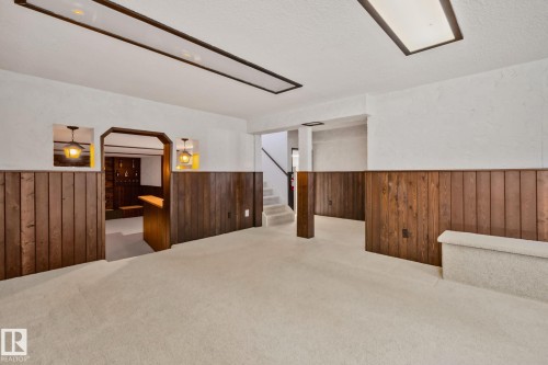 10619 35 Avenue Nw, Edmonton, AB - Indoor Photo Showing Other Room