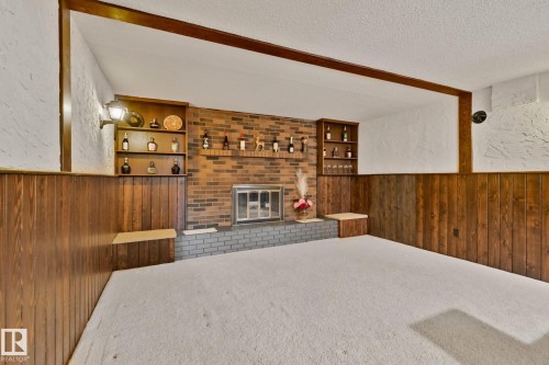 10619 35 Avenue Nw, Edmonton, AB - Indoor With Fireplace