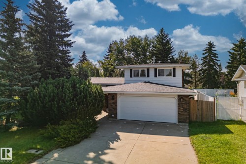 10619 35 Avenue Nw, Edmonton, AB - Outdoor