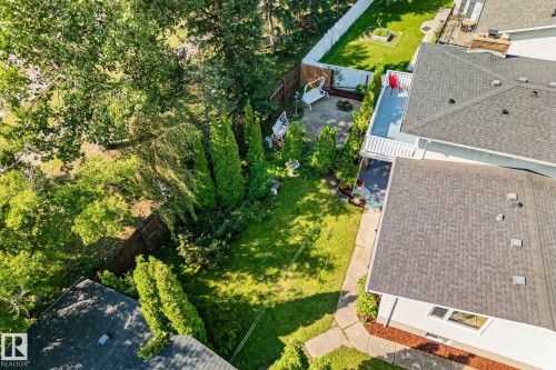 10619 35 Avenue Nw, Edmonton, AB - Outdoor