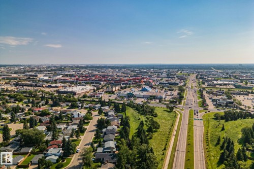 10619 35 Avenue Nw, Edmonton, AB - Outdoor With View