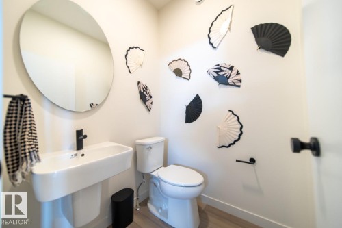 196 Devonshire Drive, Sherwood Park, AB - Indoor Photo Showing Bathroom