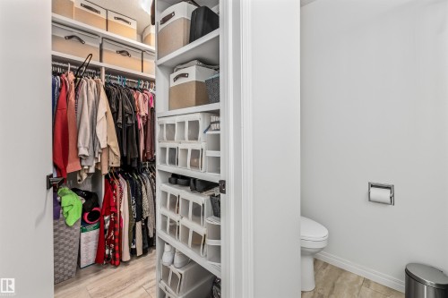 176 Highland Way, Sherwood Park, AB - Indoor With Storage