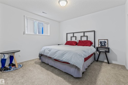 176 Highland Way, Sherwood Park, AB - Indoor Photo Showing Bedroom