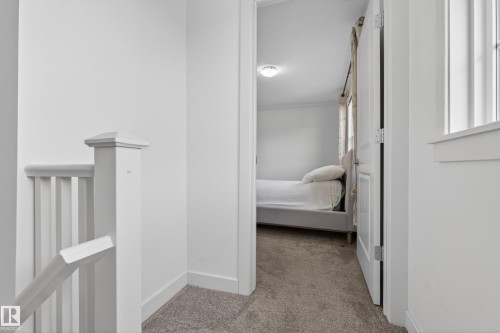 9036 145 Street Nw, Edmonton, AB - Indoor