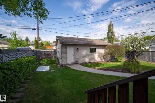 9036 145 Street Nw, Edmonton, AB - Outdoor