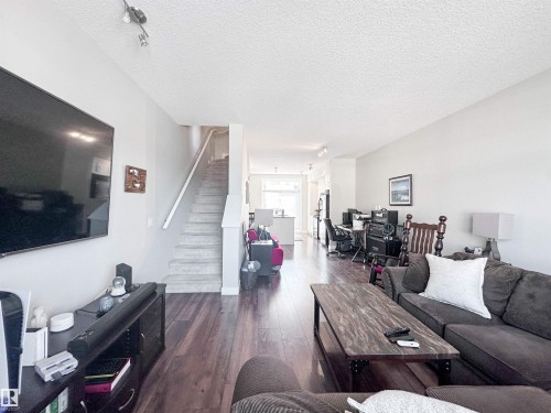 #89 600 Bellerose Dr, St. Albert, AB - Indoor Photo Showing Living Room