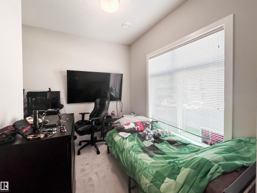 #89 600 Bellerose Dr, St. Albert, AB - Indoor Photo Showing Bedroom