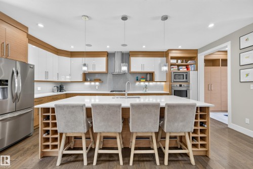 7544 78 Avenue Nw, Edmonton, AB - Indoor