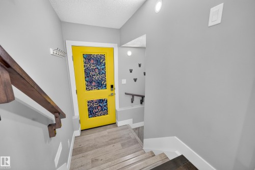 7544 78 Avenue Nw, Edmonton, AB - Indoor Photo Showing Other Room